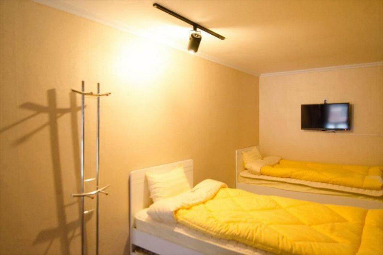 Yakorea Hostel Hongdae Seul Esterno foto