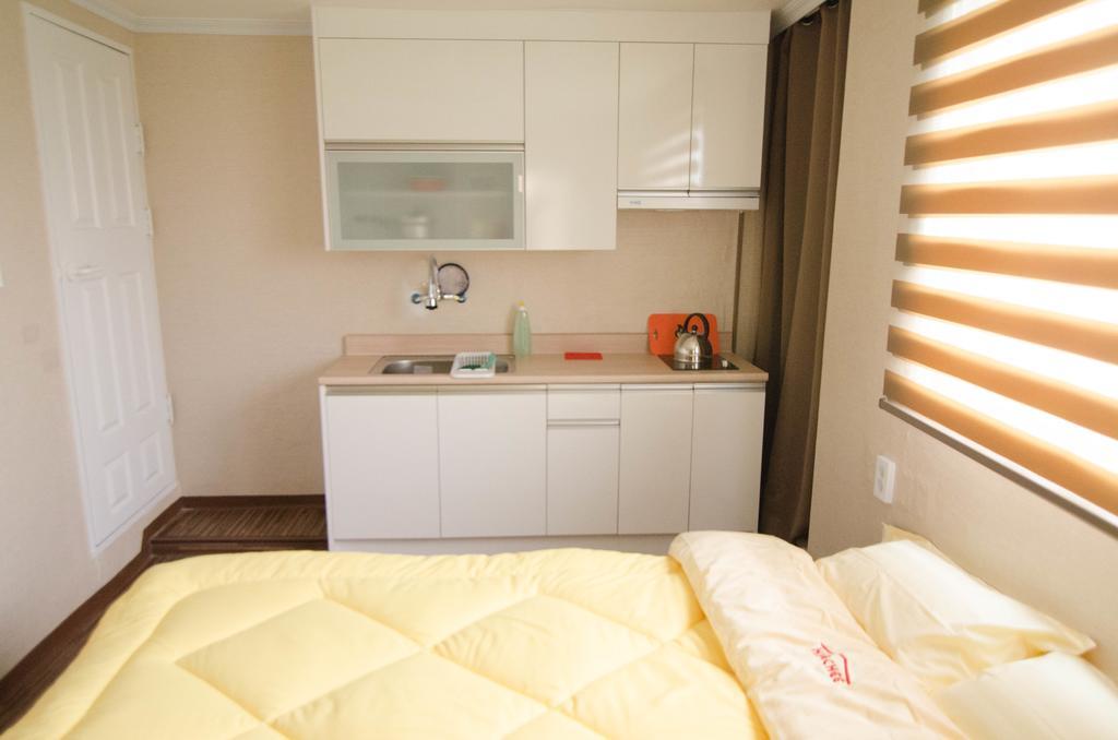 Yakorea Hostel Hongdae Seul Esterno foto