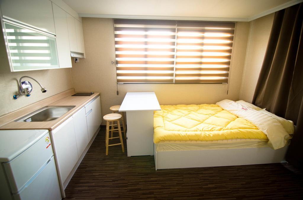 Yakorea Hostel Hongdae Seul Esterno foto