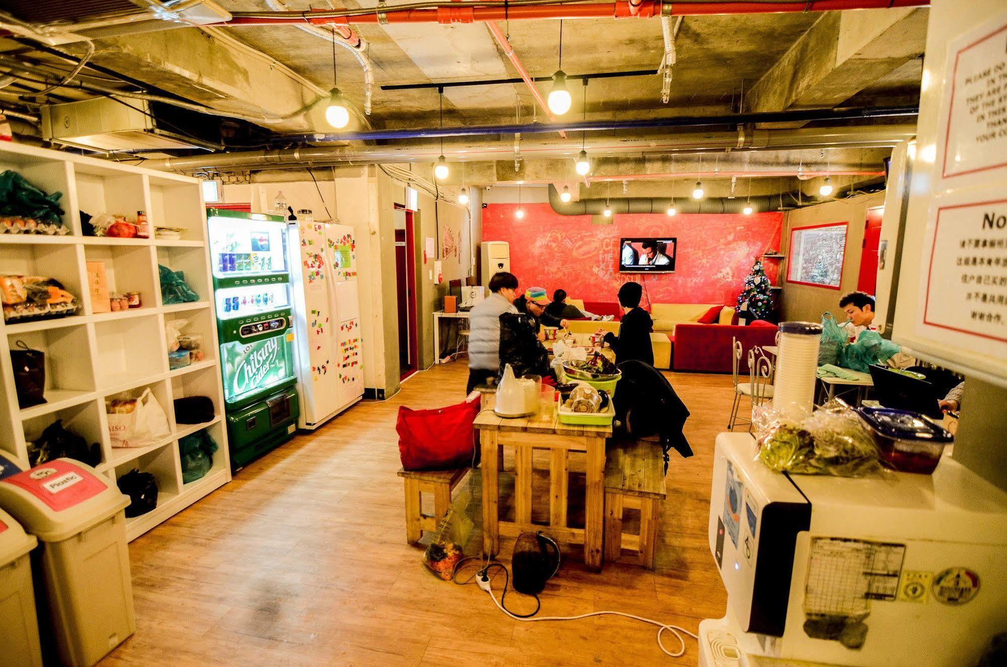 Yakorea Hostel Hongdae Seul Esterno foto