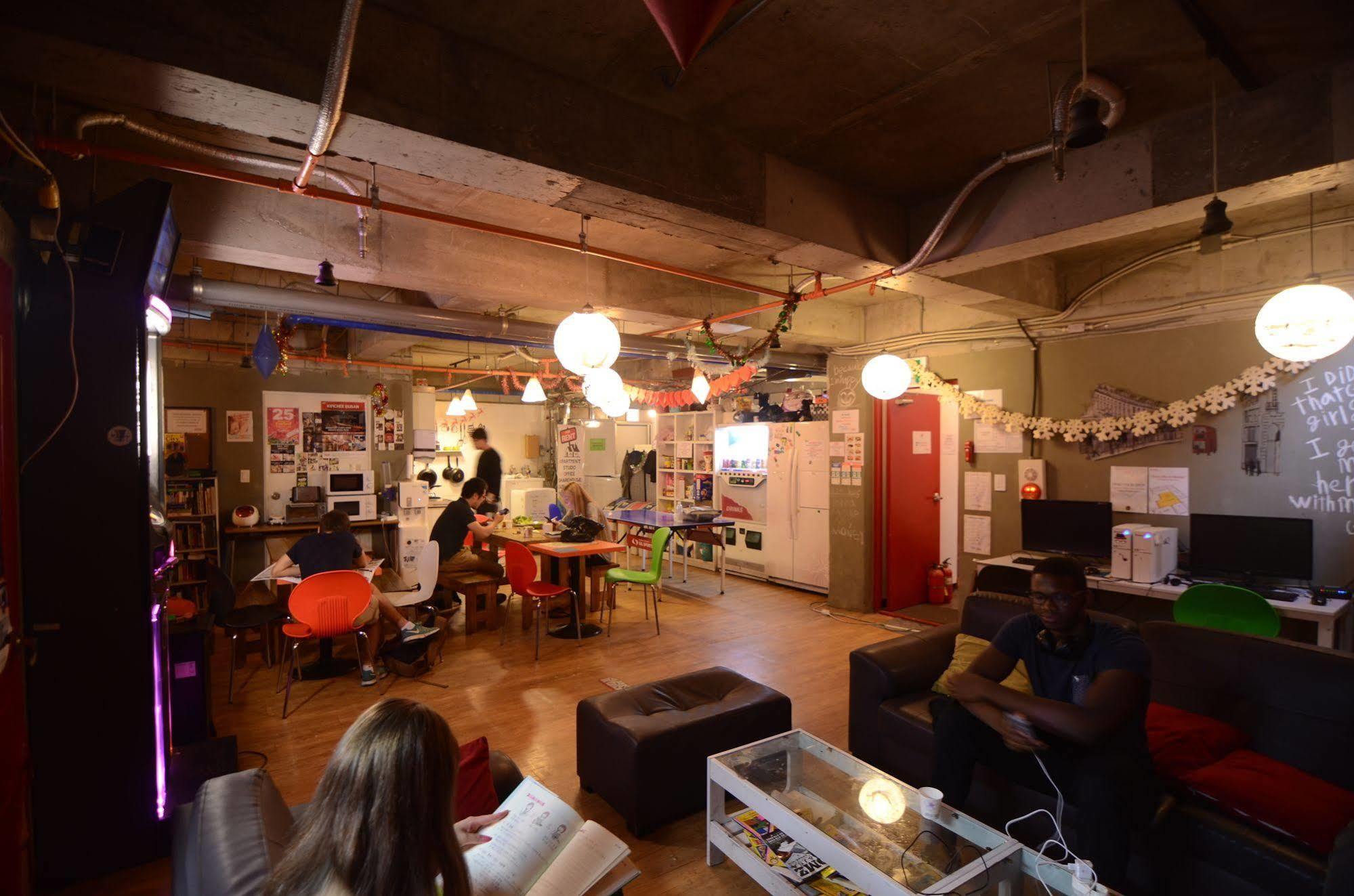Yakorea Hostel Hongdae Seul Esterno foto