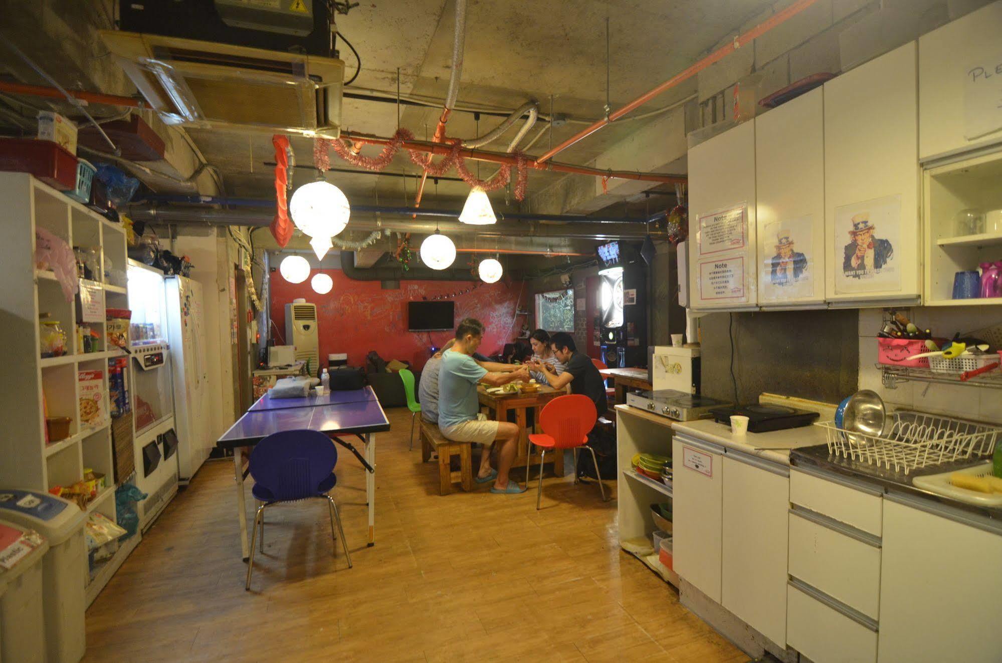 Yakorea Hostel Hongdae Seul Esterno foto