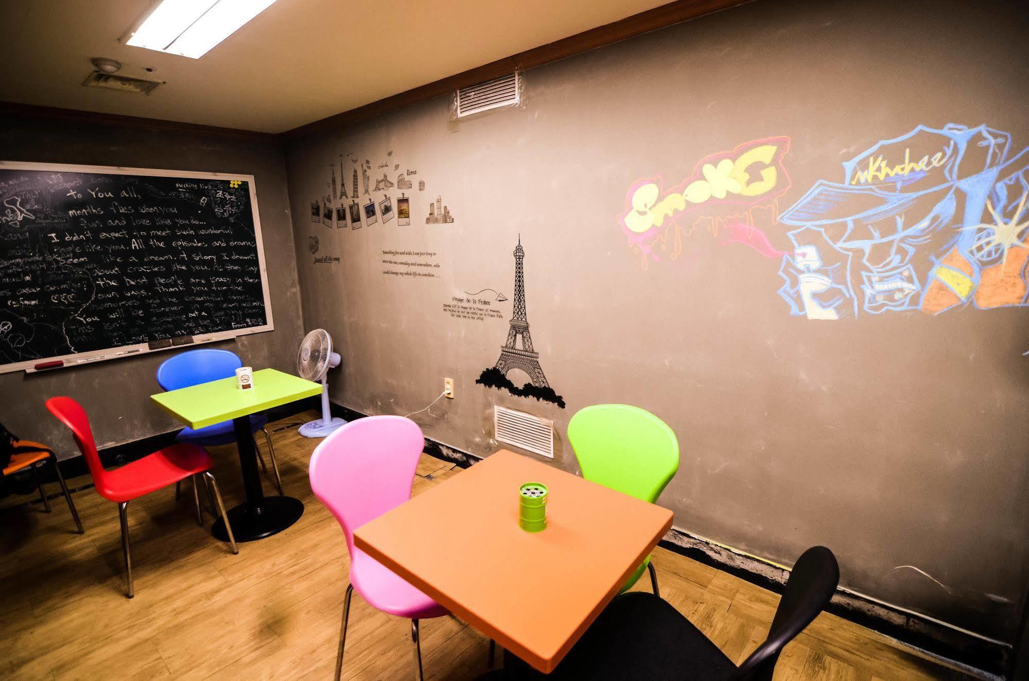 Yakorea Hostel Hongdae Seul Esterno foto